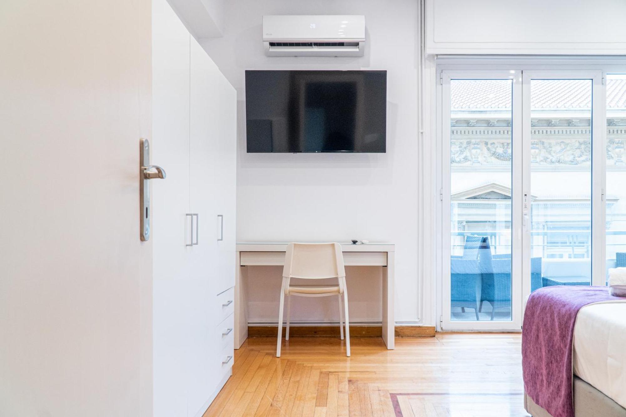 Syntagma Square, 100Sqm Luxurious Family Apt Atene Esterno foto