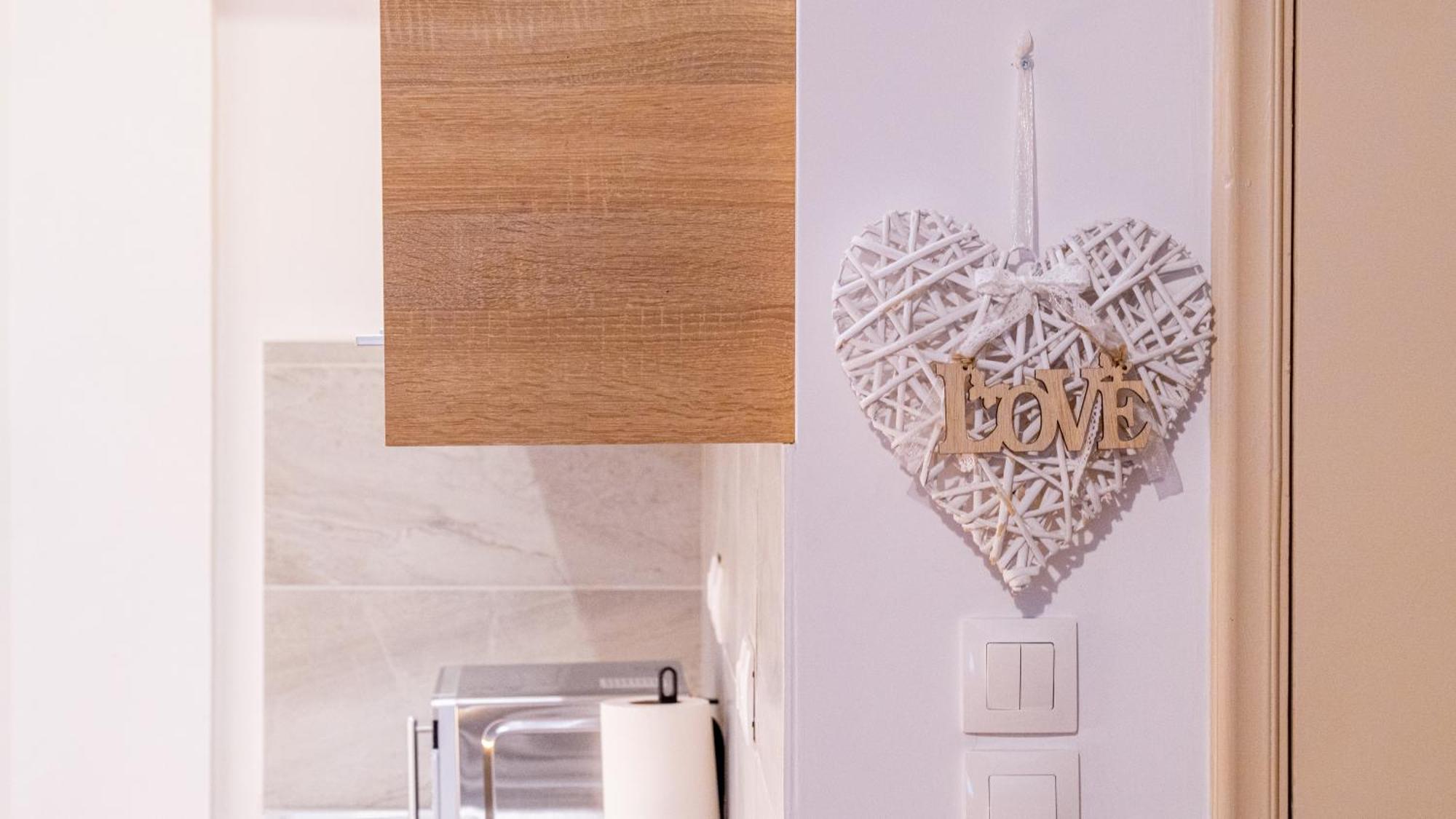 Syntagma Square, 100Sqm Luxurious Family Apt Atene Esterno foto