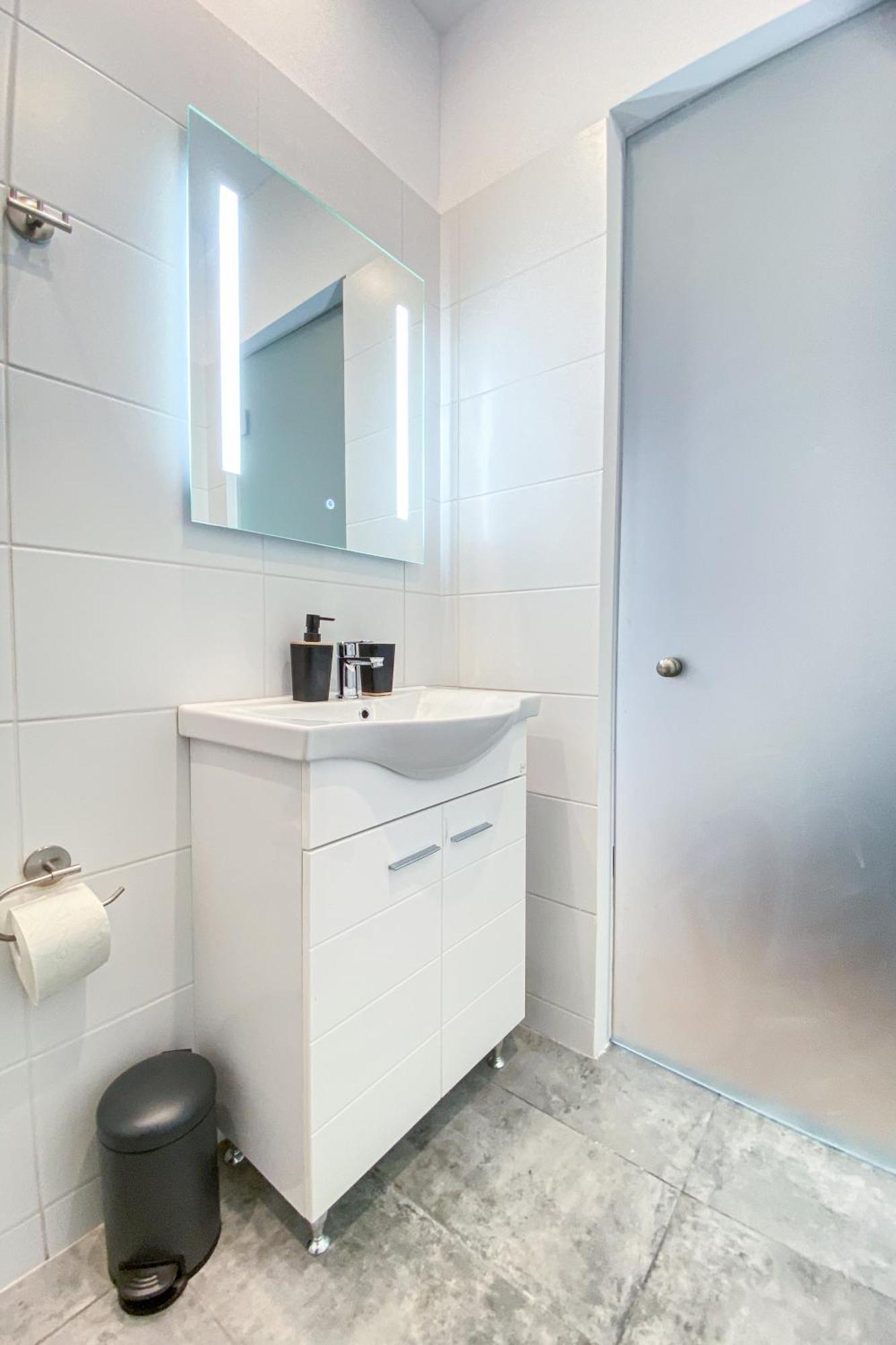 Syntagma Square, 100Sqm Luxurious Family Apt Atene Esterno foto