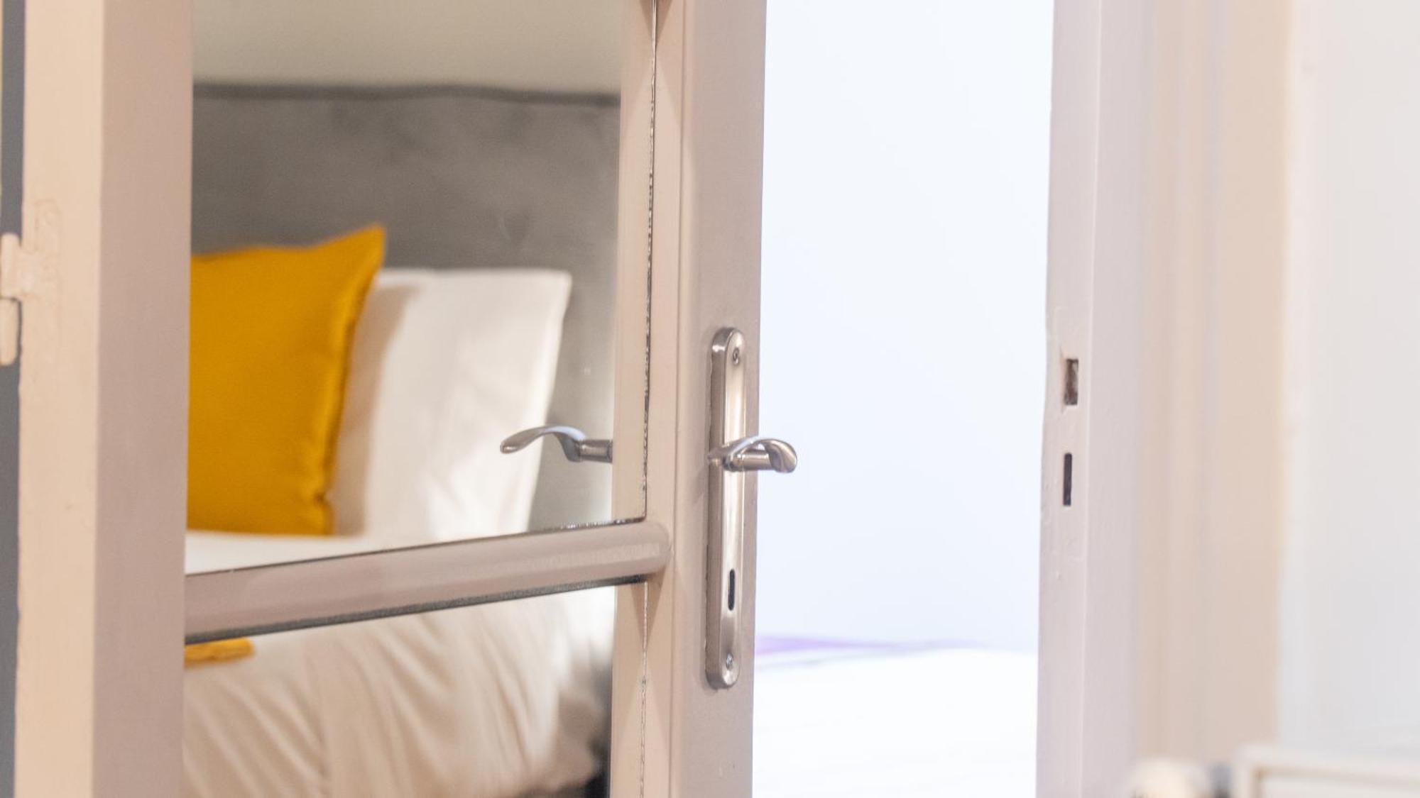 Syntagma Square, 100Sqm Luxurious Family Apt Atene Esterno foto