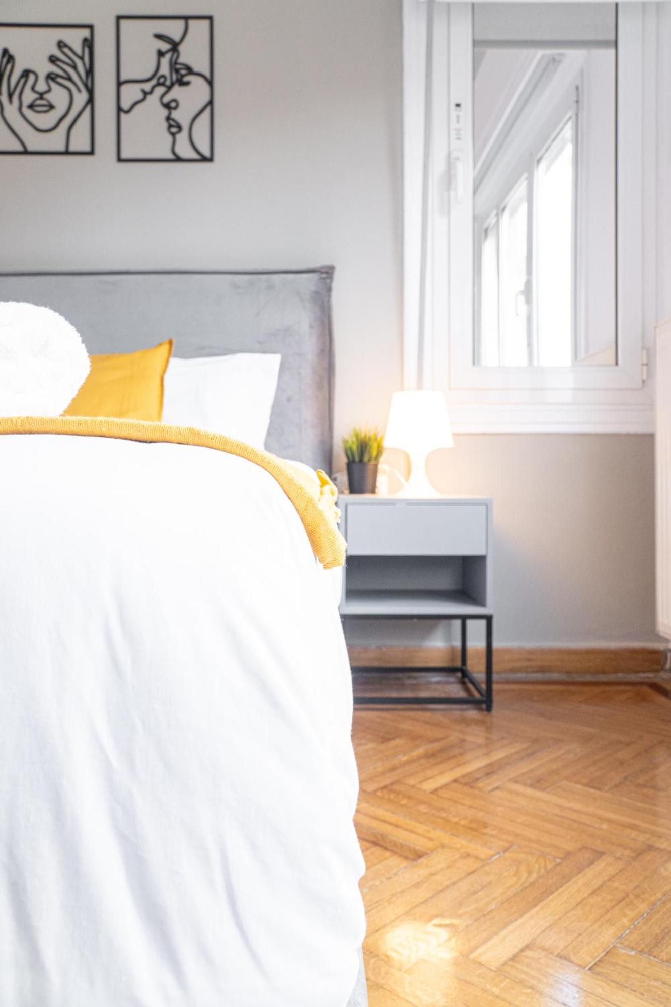 Syntagma Square, 100Sqm Luxurious Family Apt Atene Esterno foto